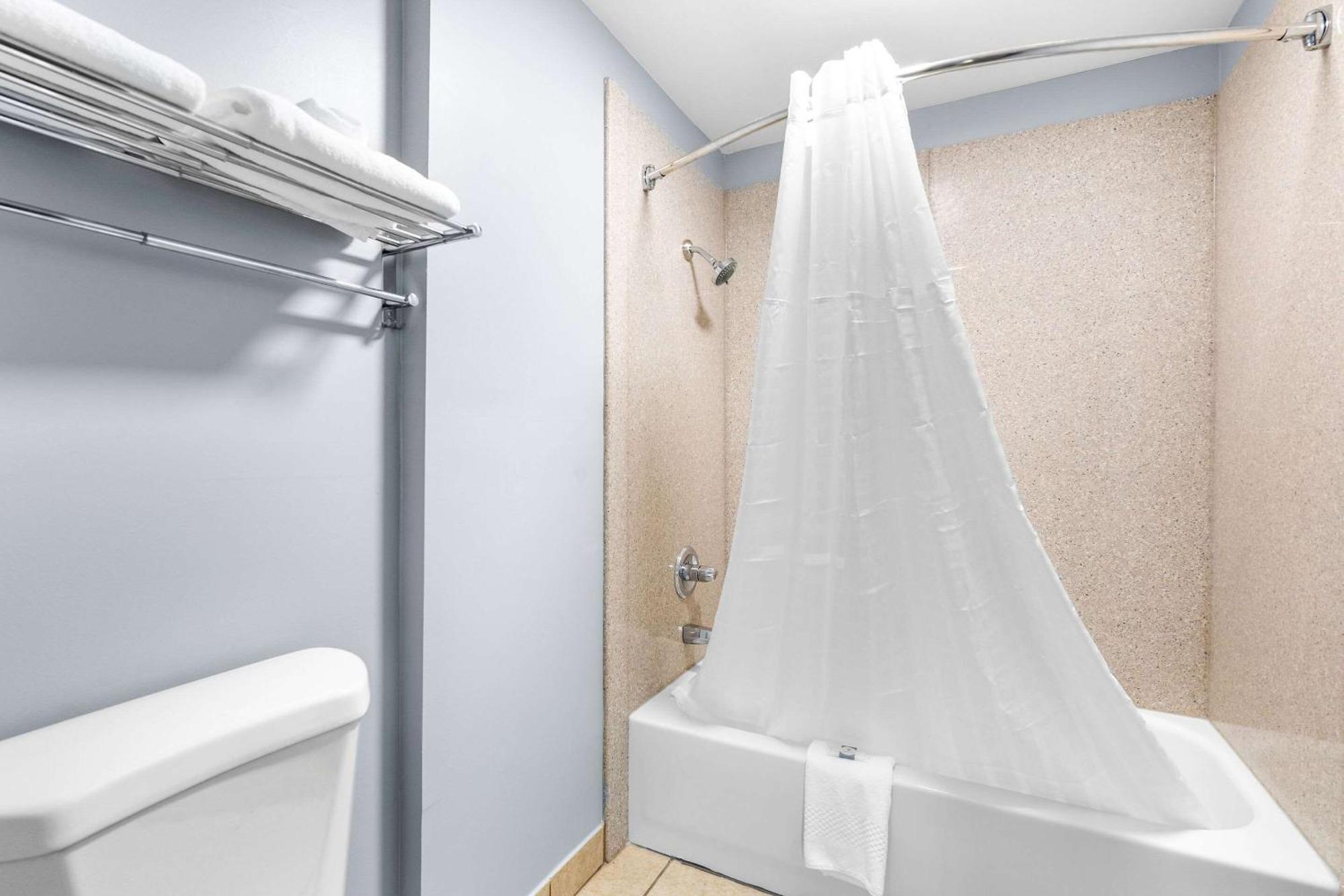 Quality Inn Lawrenceburg المظهر الخارجي الصورة