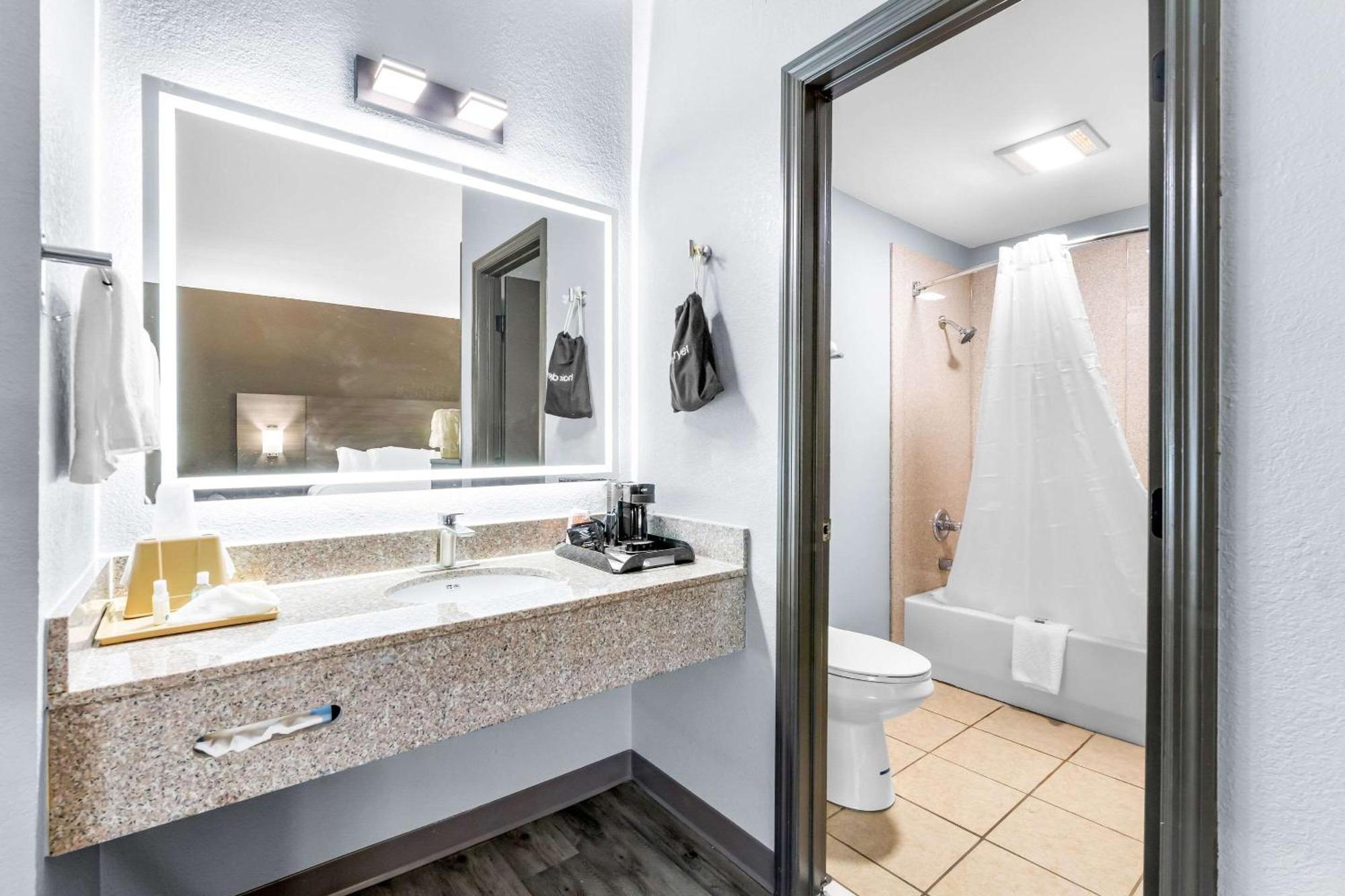 Quality Inn Lawrenceburg المظهر الخارجي الصورة