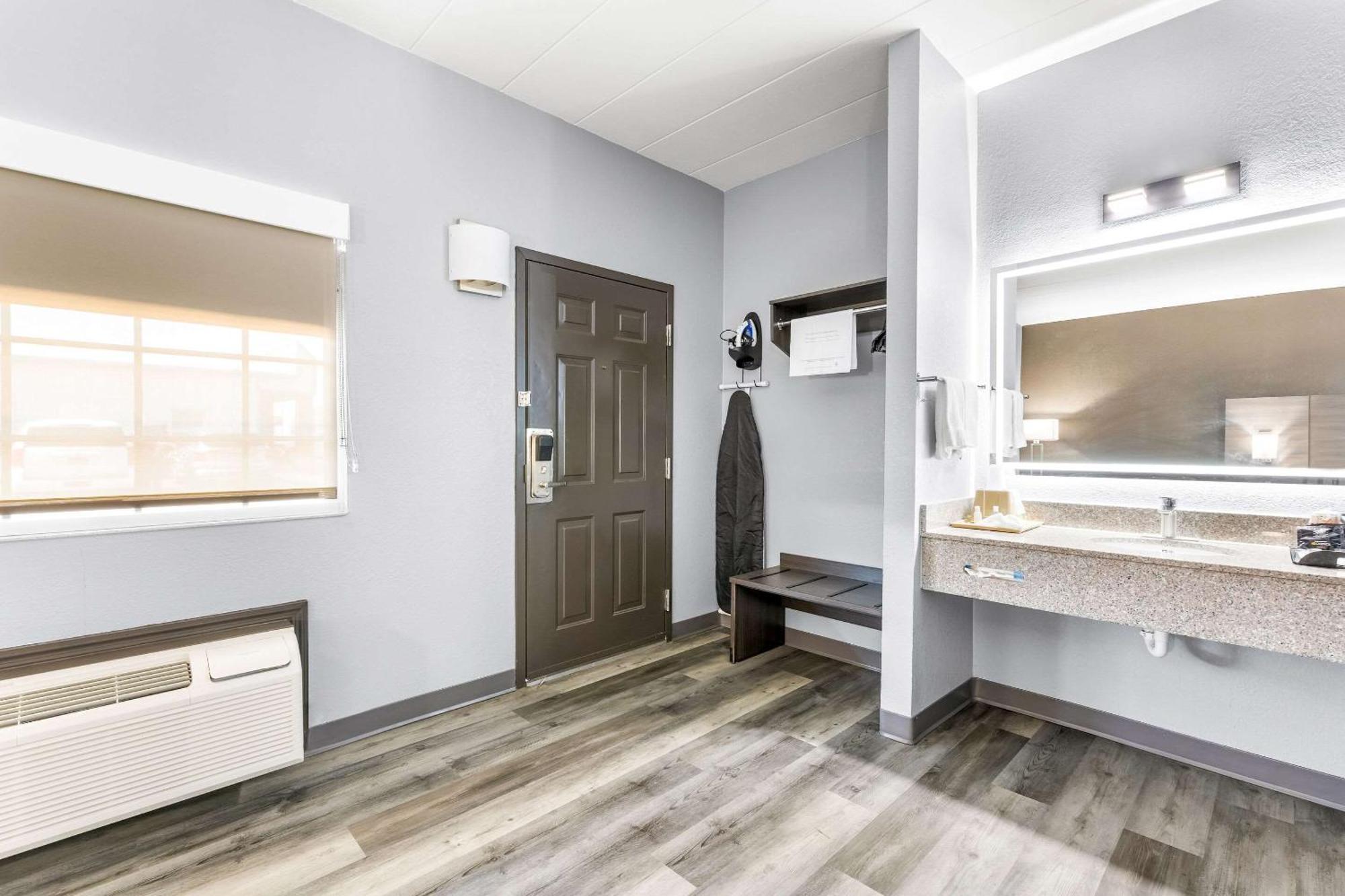 Quality Inn Lawrenceburg المظهر الخارجي الصورة
