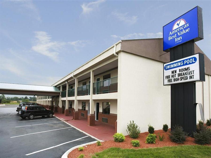 Quality Inn Lawrenceburg المظهر الخارجي الصورة